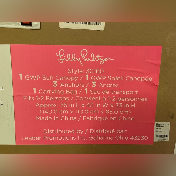 🏖️ Lilly Pulitzer 2018 GWP Sun Canopy
Dimensions:55 in L x 43 in W x 33 in H - Picture 6 of 6